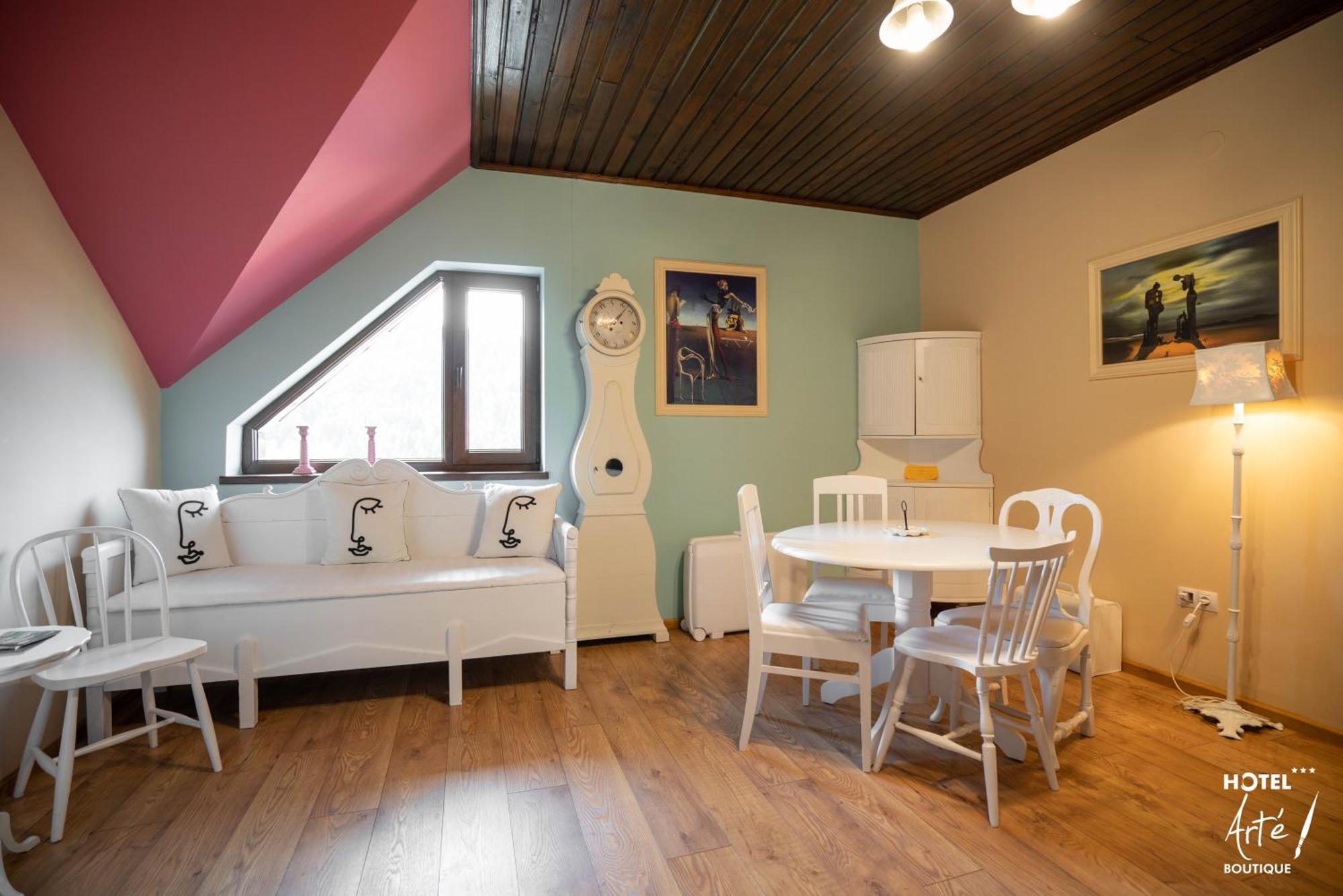 Art'E Boutique Rooms Беїле-Тушнад Екстер'єр фото